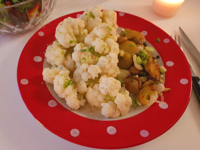 Blumenkohl mit Limettensoße und ein Salatdressing ^.^